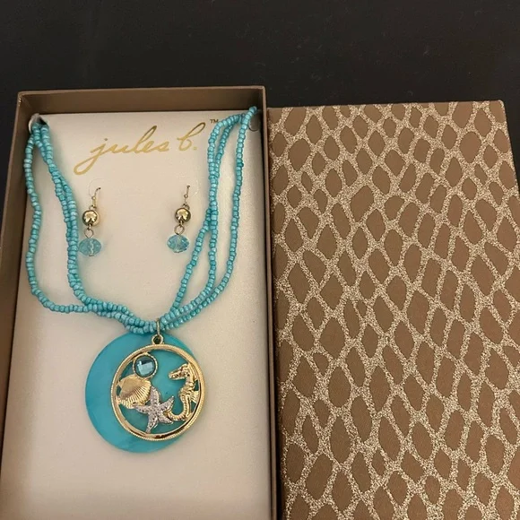 Jules B Turquoise and Gold Necklace and Earring Set Beach Seahorse Starfish - Picture 2 of 4